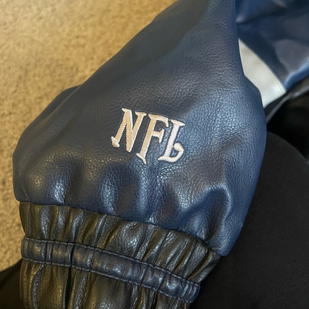 Vintage Patriots NFL Leather Jacket - Picture 6 of 8